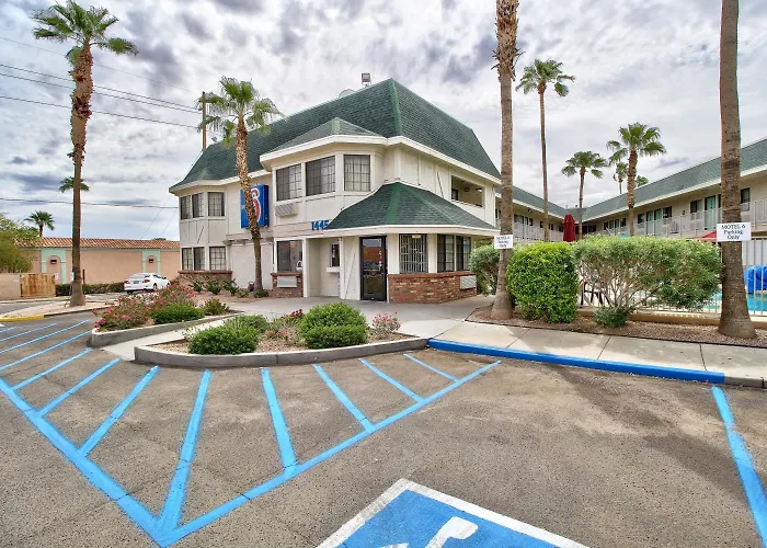 Hotel 6-yuma, Az - East 3*